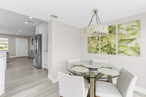 612 SE 10th Avenue, Deerfield Beach FL - photo 9 of 27