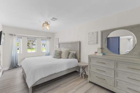 612 SE 10th Avenue, Deerfield Beach FL - photo 16 of 27