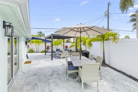 612 SE 10th Avenue, Deerfield Beach FL - photo 22 of 27