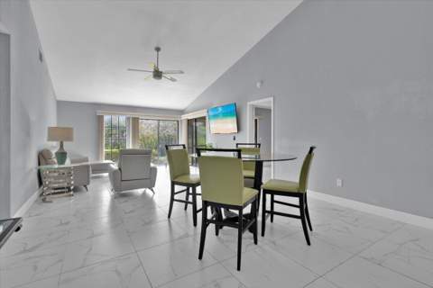 3535 SE Sandpiper Circle, Port St. Lucie FL - photo 12 of 56