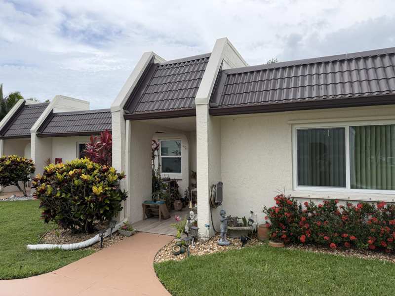 2 bedroom Condominium at 212 Lake Susan Lane, Golden Lakes Village Condo M, West Palm Beach — photo 1