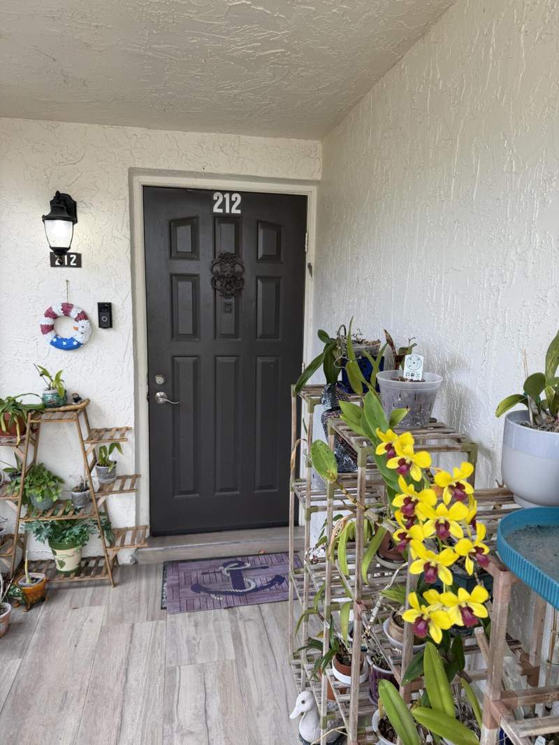 2 bedroom Condominium at 212 Lake Susan Lane, Golden Lakes Village Condo M, West Palm Beach — photo 4