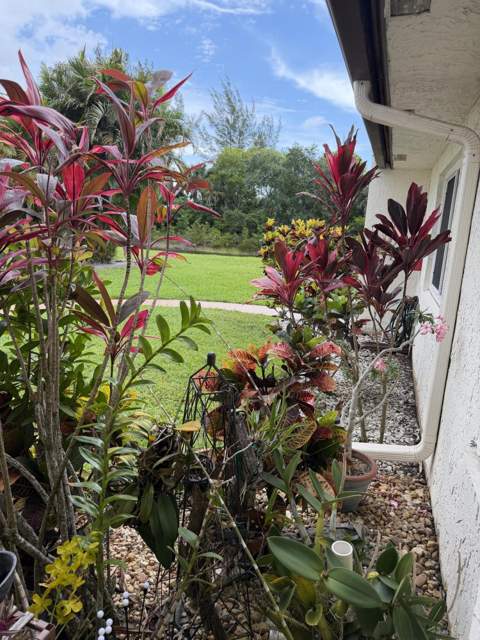 212 Lake Susan Lane, West Palm Beach FL - photo 6 of 44