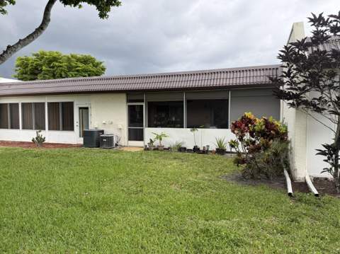 212 Lake Susan Lane, West Palm Beach FL - photo 9 of 44