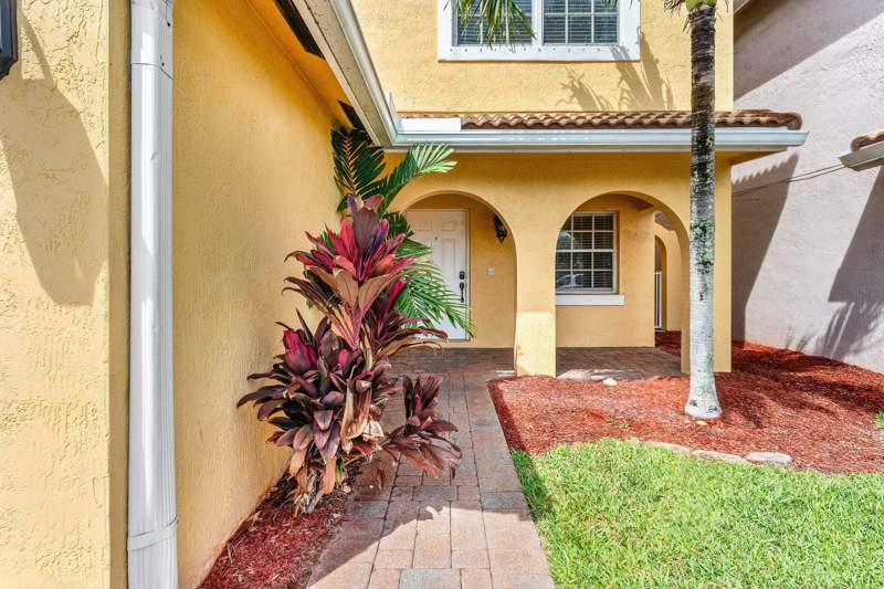 3 bedroom Single Family Residence at 3260 Commodore Court, Liberty Bay, West Palm Beach — photo 2