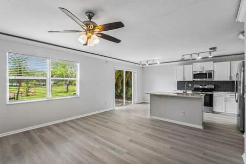 3260 Commodore Court, West Palm Beach FL - photo 7 of 28