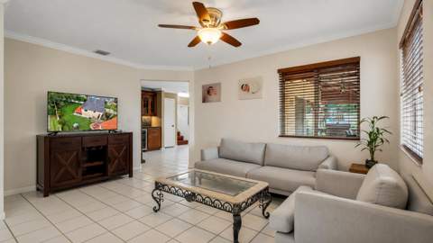 2510 Rampart Way, Hollywood FL - photo 13 of 33