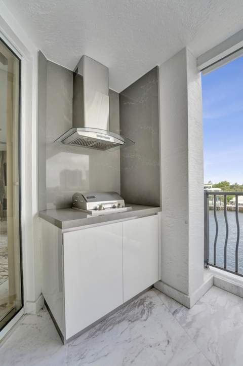 615 Bayshore Drive #402, Fort Lauderdale FL - photo 14 of 108