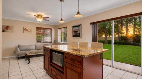 2510 Rampart Way, Hollywood FL - photo 11 of 33