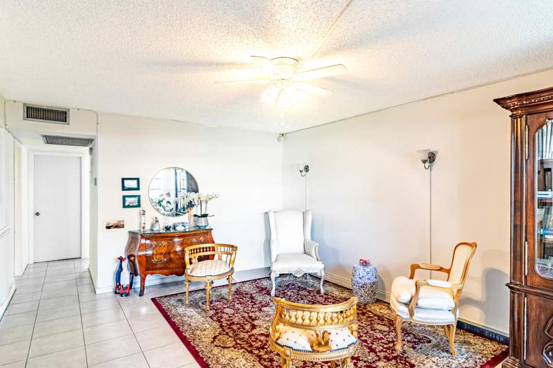 2 bedroom Condominium at 213 Fanshaw F, Fanshaw At Century Village Condo, Boca Raton — photo 3