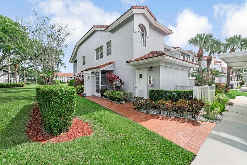 2 bedroom Condominium at 7384 Lake Meadow Way #201, Palm Isles I, II And III Condos, Boynton Beach — photo 1