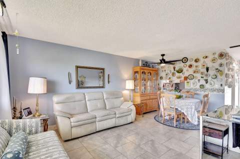2812 Garden Drive #308, Lake Worth Beach FL - photo 11 of 39
