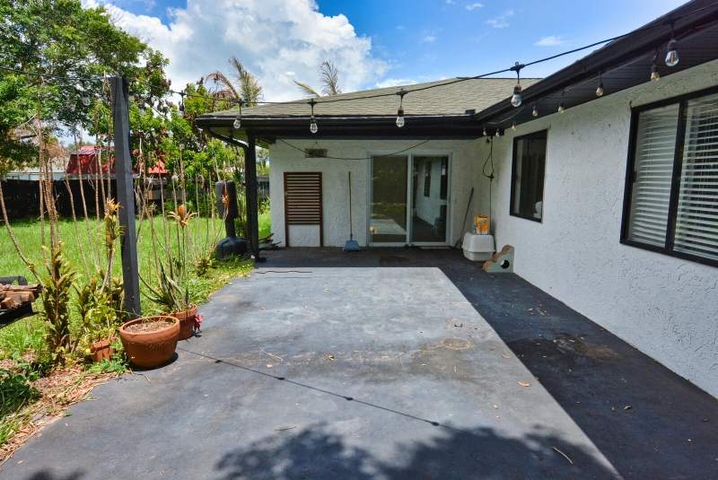 3 bedroom Single Family Residence at 2117 SE East Dunbrooke Circle, Port St Lucie Section 53, Port St. Lucie — photo 2