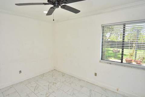 2117 SE East Dunbrooke Circle, Port St. Lucie FL - photo 13 of 40