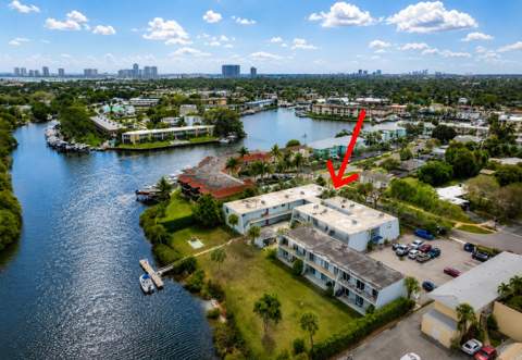 725 Hummingbird Way #111, North Palm Beach FL - photo 19 of 29