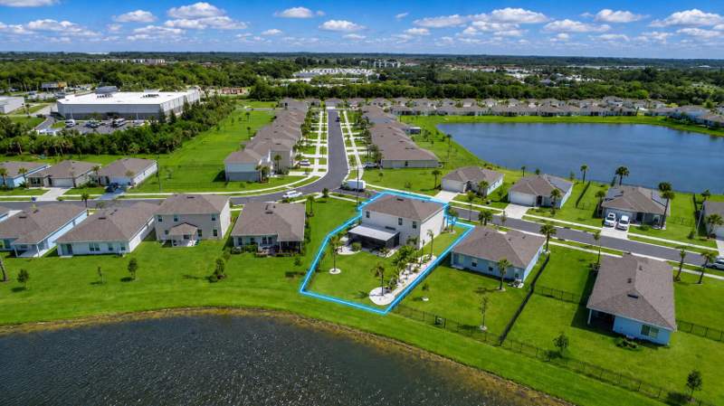 4 bedroom Single Family Residence at 102 Pummelo Place, Avalon Crossing Phase II, Fort Pierce — photo 5