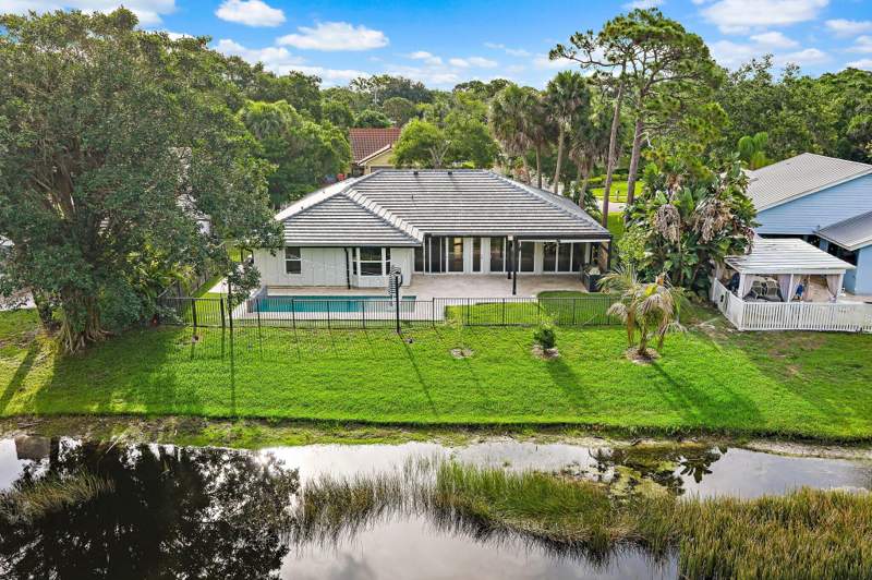 4 bedroom Single Family Residence at 18169 Lake Bend Drive, Shores 1, Jupiter — photo 4