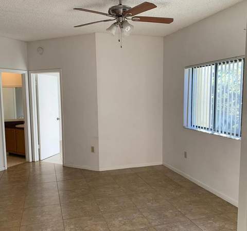 2445 SW 18th Terrace #703, Fort Lauderdale FL - photo 8 of 27