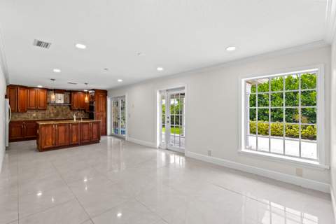 4610 Pinetree Drive, Delray Beach FL - photo 15 of 39