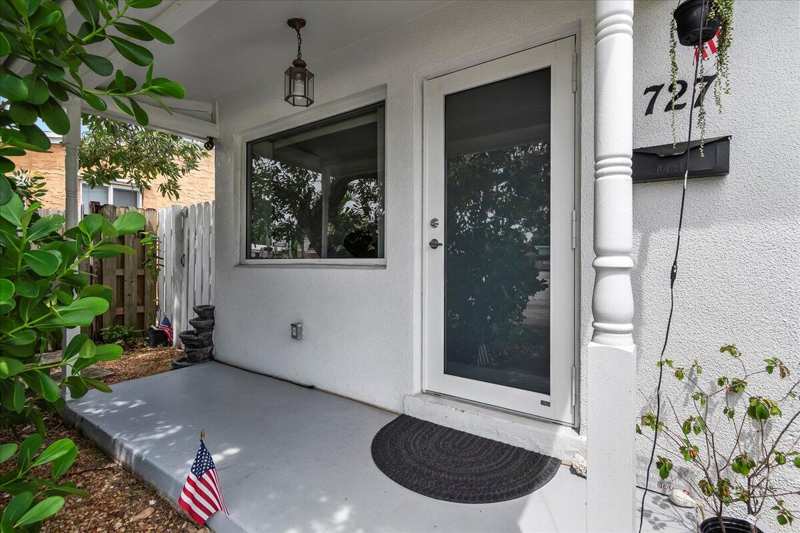 3 bedroom Single Family Residence at 727 Bunker Road, Southerly Hill, West Palm Beach — photo 1