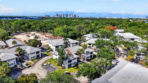 2550 SW 18th Terrace #2111, Fort Lauderdale FL - photo 15 of 24