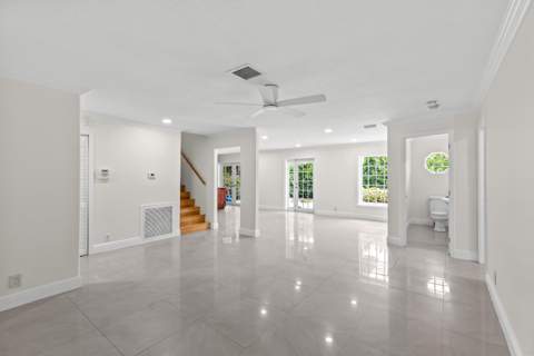 4610 Pinetree Drive, Delray Beach FL - photo 9 of 39