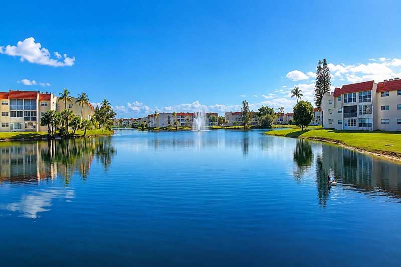 2 bedroom Condominium at 2750 W Sunrise Lakes Drive #112, Sunrise Lakes 6 Condo, Sunrise — photo 1