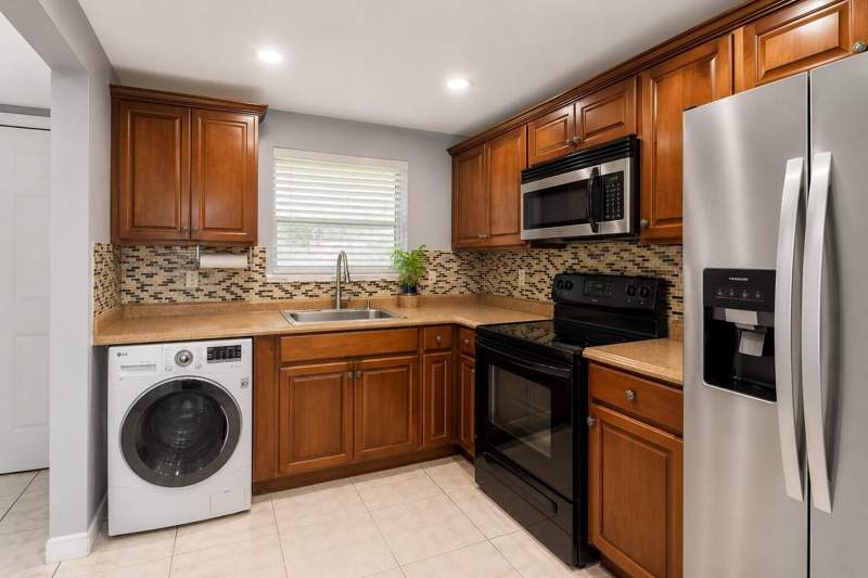 2 bedroom Condominium at 2750 W Sunrise Lakes Drive #112, Sunrise Lakes 6 Condo, Sunrise — photo 4
