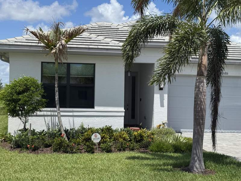 3 bedroom Single Family Residence at 12686 SW Rain River Drive, RIVERLAND PARCEL B - PLAT SEVEN, Port St. Lucie — photo 2