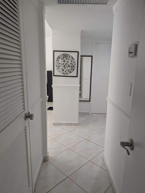 3140 S Ocean Drive #410, Hallandale Beach FL - photo 15 of 56