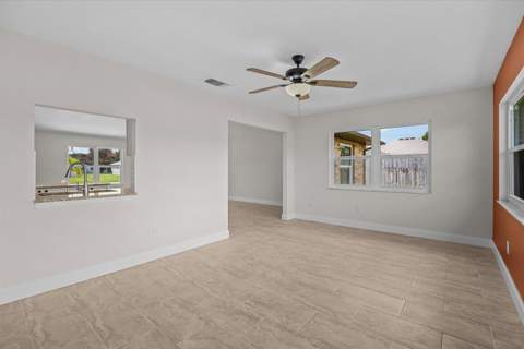 371 SW Butler Avenue, Port St. Lucie FL - photo 12 of 32