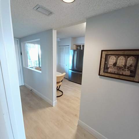 7260 Kinghurst Drive #406, Delray Beach FL - photo 14 of 92