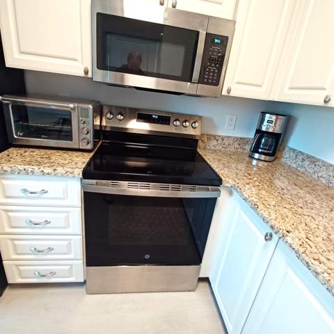 7260 Kinghurst Drive #406, Delray Beach FL - photo 10 of 92