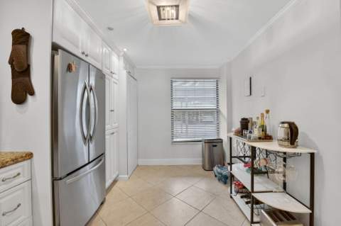 1627 Riverview Road #110, Deerfield Beach FL - photo 9 of 53