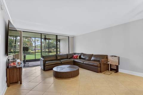 1627 Riverview Road #110, Deerfield Beach FL - photo 15 of 53