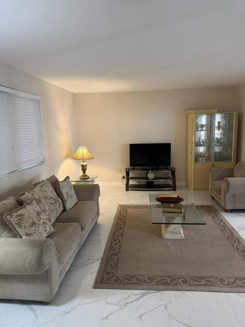 3 bedroom Single Family Residence at 4150 NW 26th Street, Forward , Lauderhill — photo 4