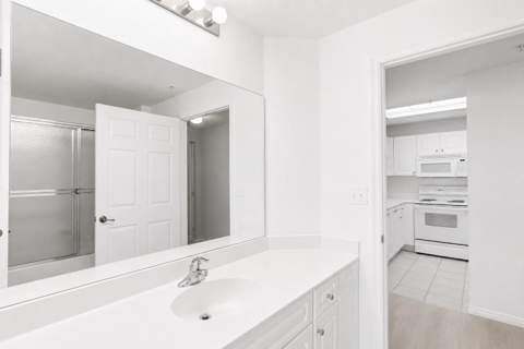 2806 Veronia Drive #301, Palm Beach Gardens FL - photo 17 of 42