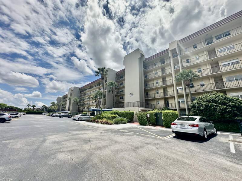 2 bedroom Condominium at 3661 Via Poinciana #615, Poinciana Place Condo 1,2,8 And 9, Greenacres — photo 3
