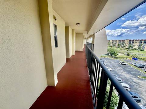 3661 Via Poinciana #615, Greenacres FL - photo 7 of 42