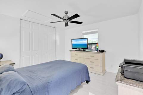 8411 Theresa Road, Boynton Beach FL - photo 7 of 35