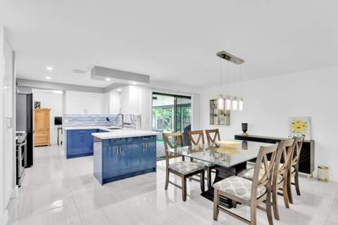 8411 Theresa Road, Boynton Beach FL - photo 10 of 35