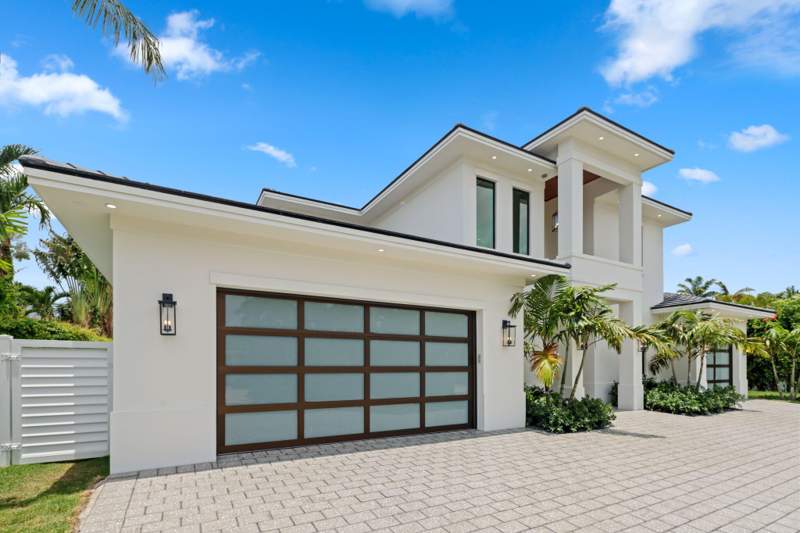 4 bedroom Single Family Residence at 1160 Emerald Drive, Palm Beach Isles 2, Riviera Beach — photo 3