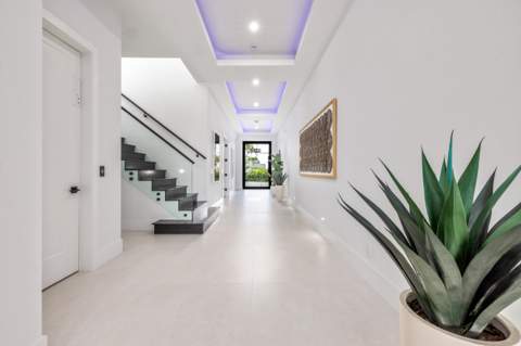 1708 N Lakeside Drive, Lake Worth Beach FL - photo 12 of 82