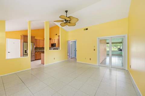 8131 Countrypark Drive, Boca Raton FL - photo 7 of 43