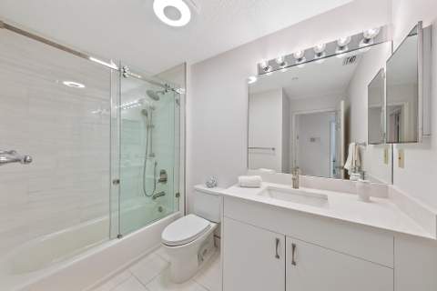 811 Oak Harbour Drive, Juno Beach FL - photo 17 of 48