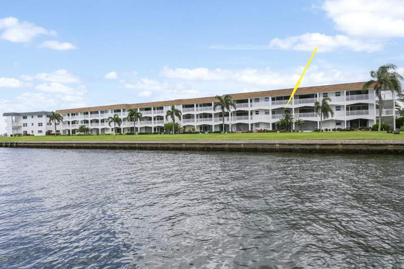 2 bedroom Condominium at 111 Shore Court #203, Shore Club Apts B & C Condo, North Palm Beach — photo 5