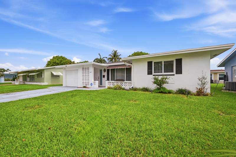 2 bedroom Single Family Residence at 4629 NW 45th Court, Mainlands Of Tamarac Lakes Section 4, Tamarac — photo 3