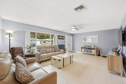 4629 NW 45th Court, Tamarac FL - photo 8 of 48
