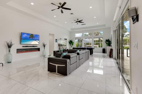 142 Brynhurst Court, West Palm Beach FL - photo 15 of 43