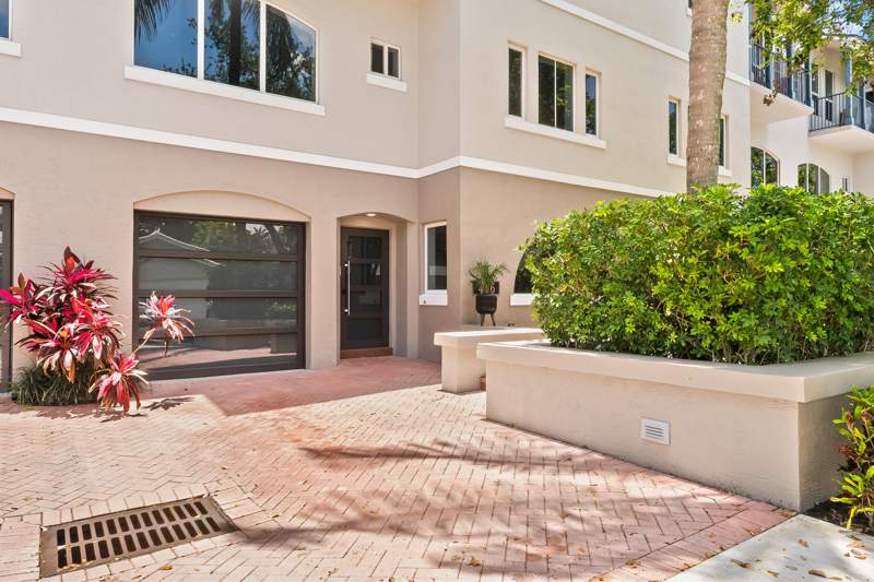 3 bedroom Townhouse at 456 E Boca Raton Road, Fifth Avenue Place, Boca Raton — photo 3